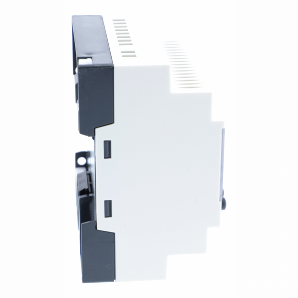 Zelio Logic - relais intelligent compact - 12 E/S 24Vcc - horloge - affichage - IP20, IP40 - temps de cycle : 6 à 90ms - 0 à 240 lignes de schéma de contrôle avec Ladder programmation, 0 à 500 avec FBD programmation - visuel 3